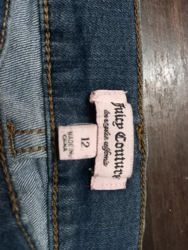 Falda de mezclilla con parches Juicy Couture - 3