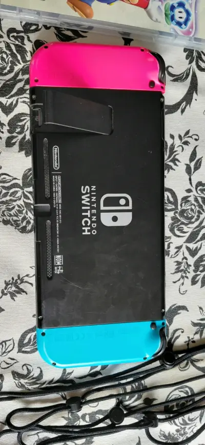 Consola Nintendo Switch con juegos y accesorios - miniatura 3