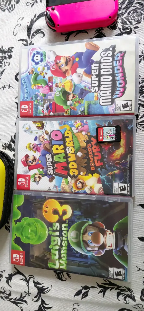 Consola Nintendo Switch con juegos y accesorios - 5