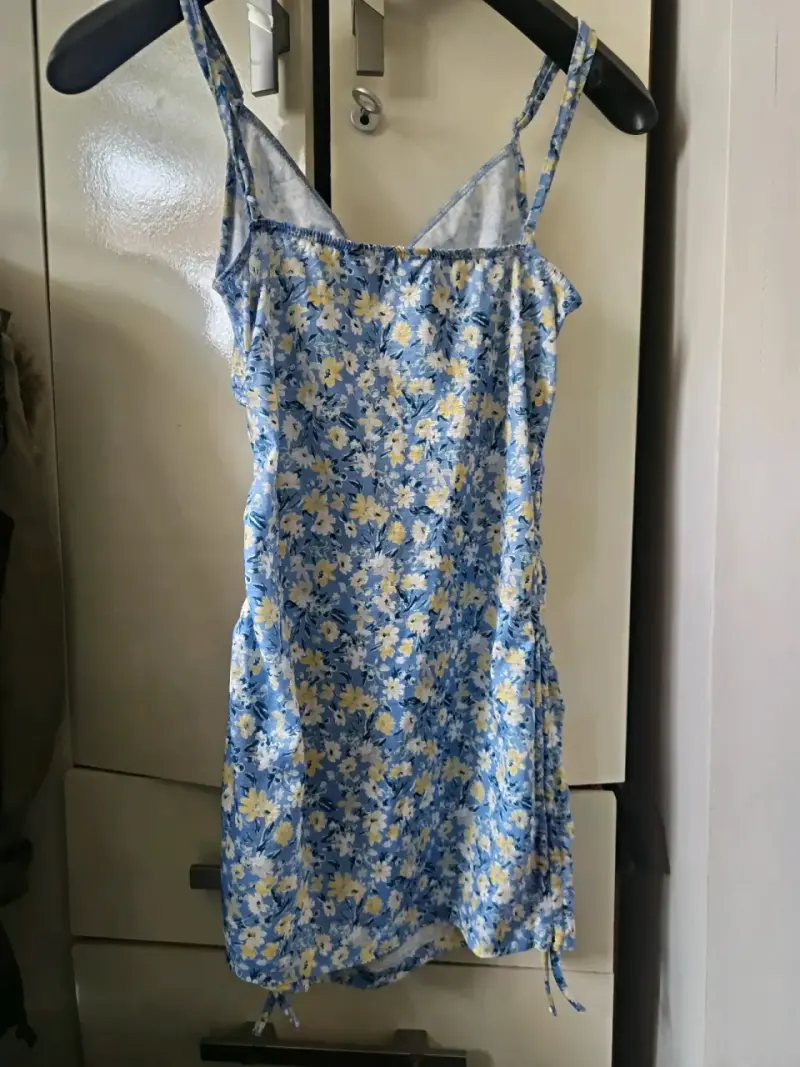 Vestido con tirantes SheIn talla M - 2
