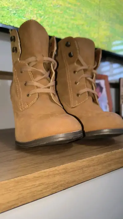 Botines de tacón alto color camel - miniatura 1