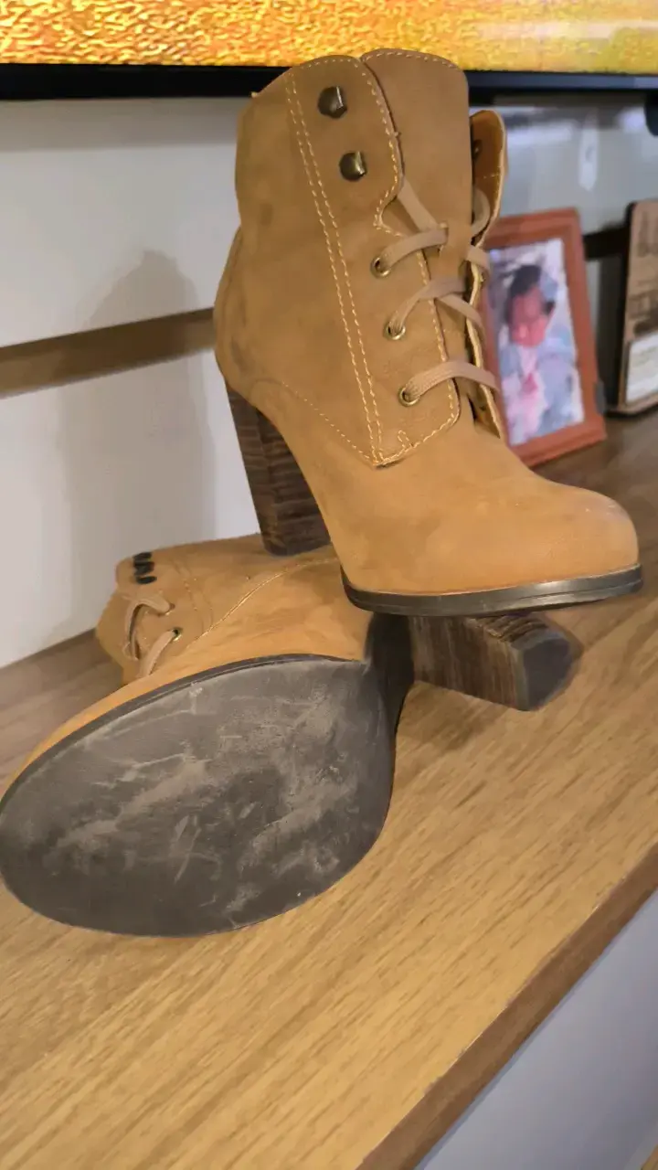 Botines de tacón alto color camel - 2
