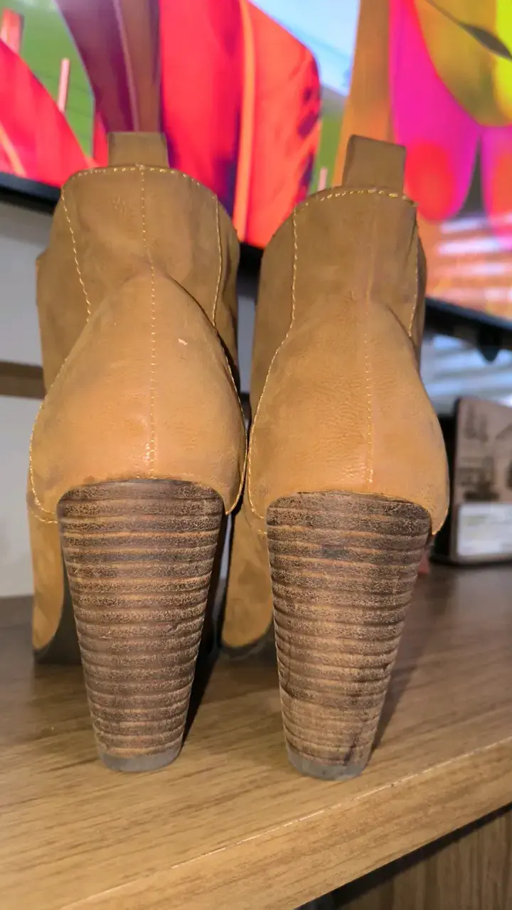 Botines de tacón alto color camel - 4