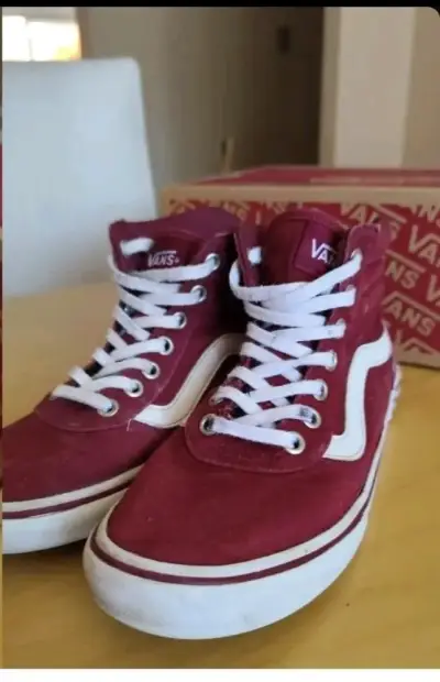 Zapatillas Vans rojas de caña alta - miniatura 3