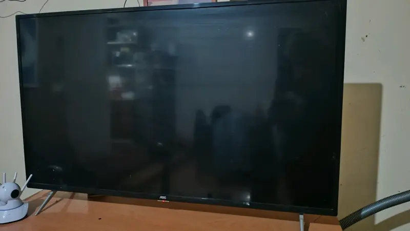 Televisor AOC 43 pulgadas en buen estado - 3