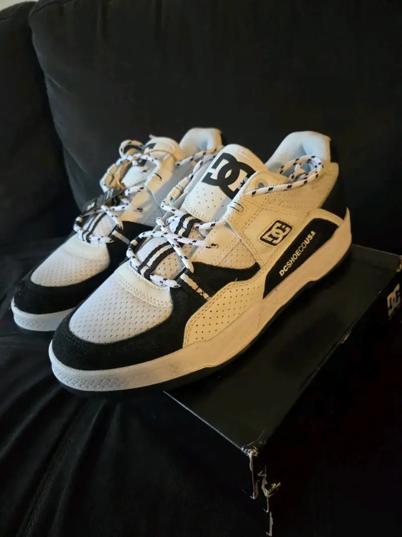 Zapatillas DC Construct blancas y negras para hombre - 2