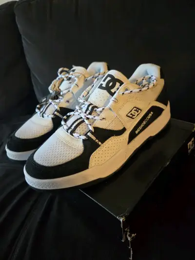 Zapatillas DC Construct blancas y negras para hombre - miniatura 2