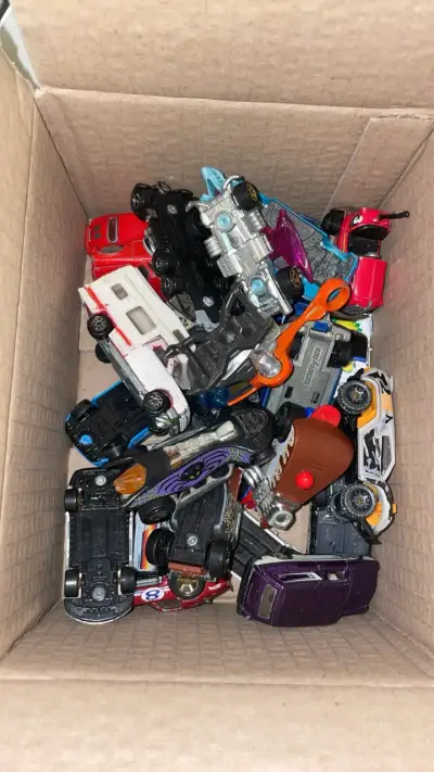Lote de Hotwheels - miniatura 1