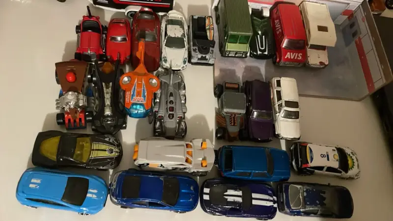 Lote de Hotwheels - 2