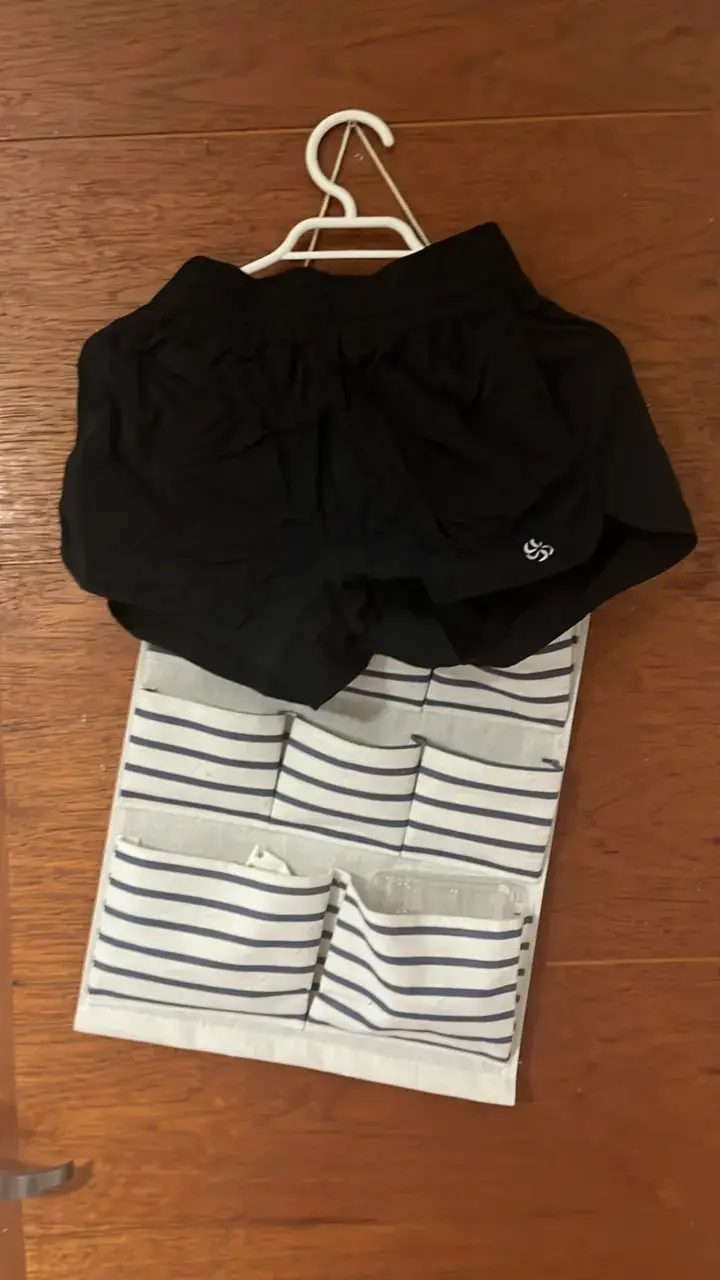 Shorts deportivos negros para mujer