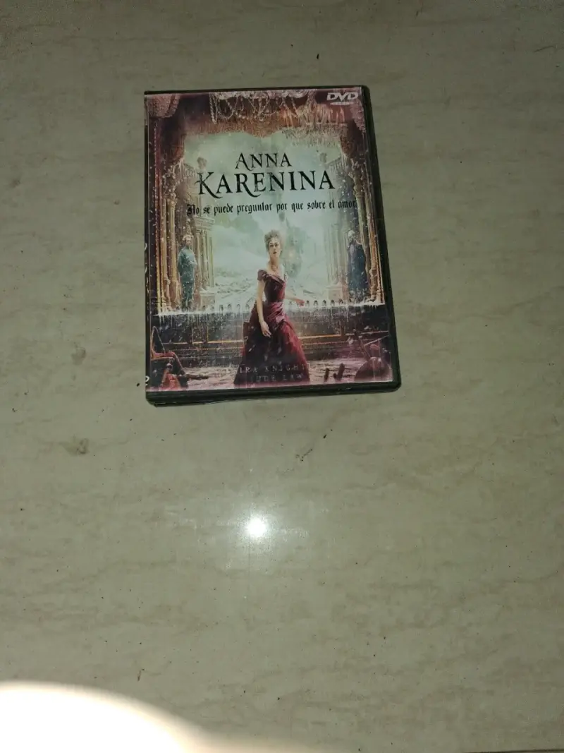 DVD de la película Anna Karenina