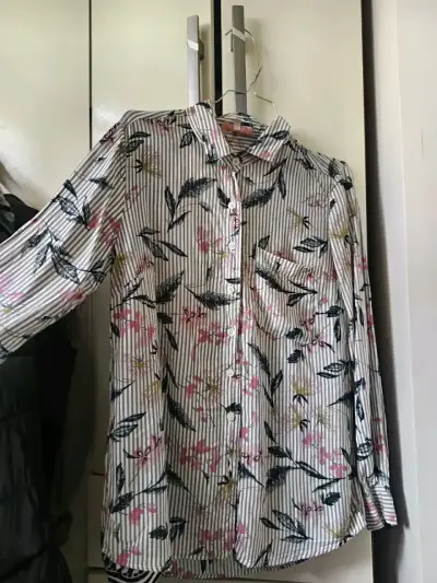 Blusa Newport Collection. - miniatura 1