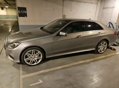 2013 Mercedes-Benz e 500 v8 biturbo - miniatura 2