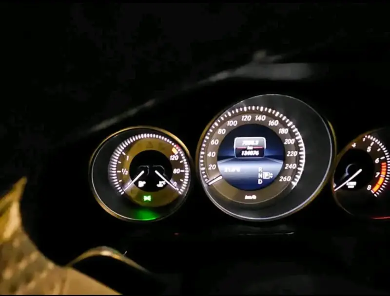2013 Mercedes-Benz e 500 v8 biturbo - 4