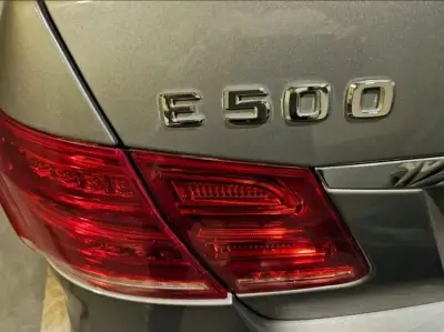 2013 Mercedes-Benz e 500 v8 biturbo - miniatura 5