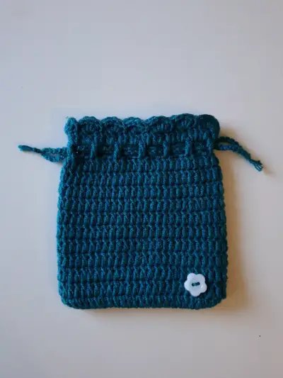 Bolsa de crochet azul petroleo, cierre ajustable - miniatura 3