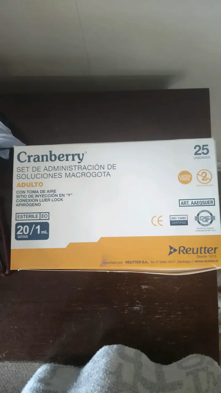 Set de Administración de Soluciones Macrogota Cranberry Adulto