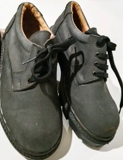 Pack zapatos de cuero N 34 y 35 - miniatura 3