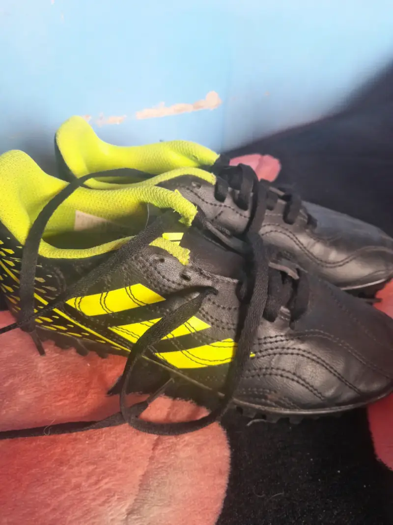 Zapatillas deportivas para niños en varios colores - 3