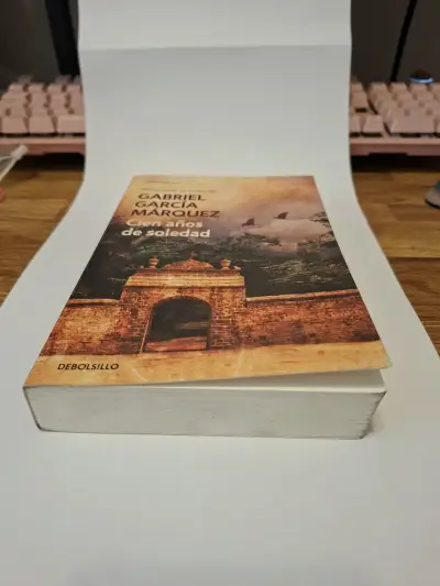 Libro Cien Años de Soledad, Gabriel García Márque - miniatura 3
