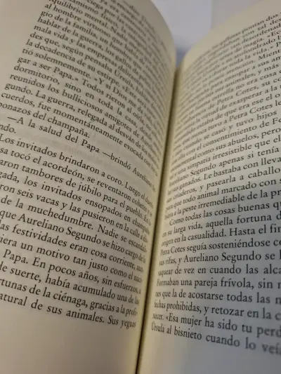 Libro Cien Años de Soledad, Gabriel García Márque - miniatura 4