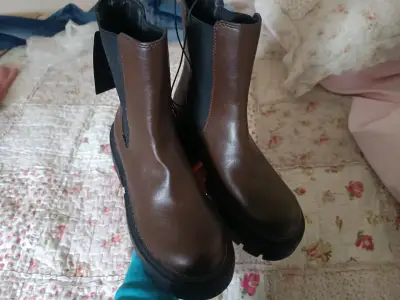 Botines con suela gruesa - miniatura 2