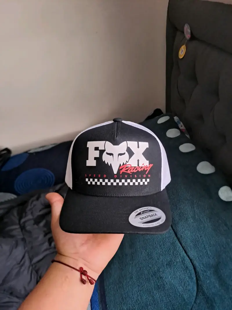Gorra Fox Racing Snapback Negra y Blanca nueva - 2