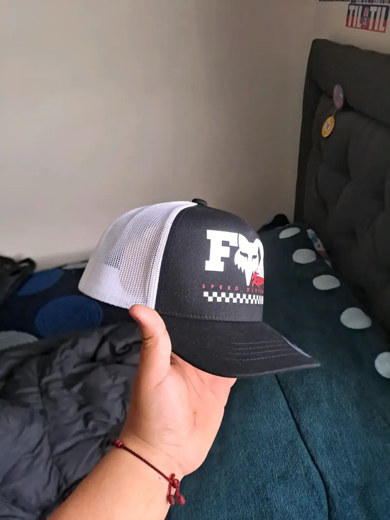 Gorra Fox Racing Snapback Negra y Blanca nueva - 3