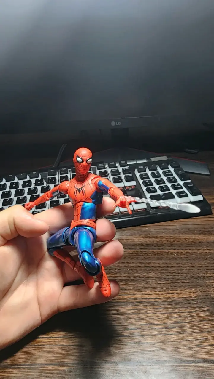 Figura de acción Spider-Man No Way Home - 1