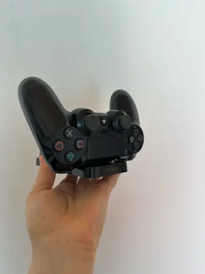 Play 4 mando 2 juegos y cargador de mando - miniatura 2