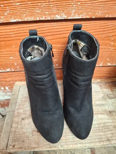Botines de tacón alto negros con detalle trenzado - miniatura 2