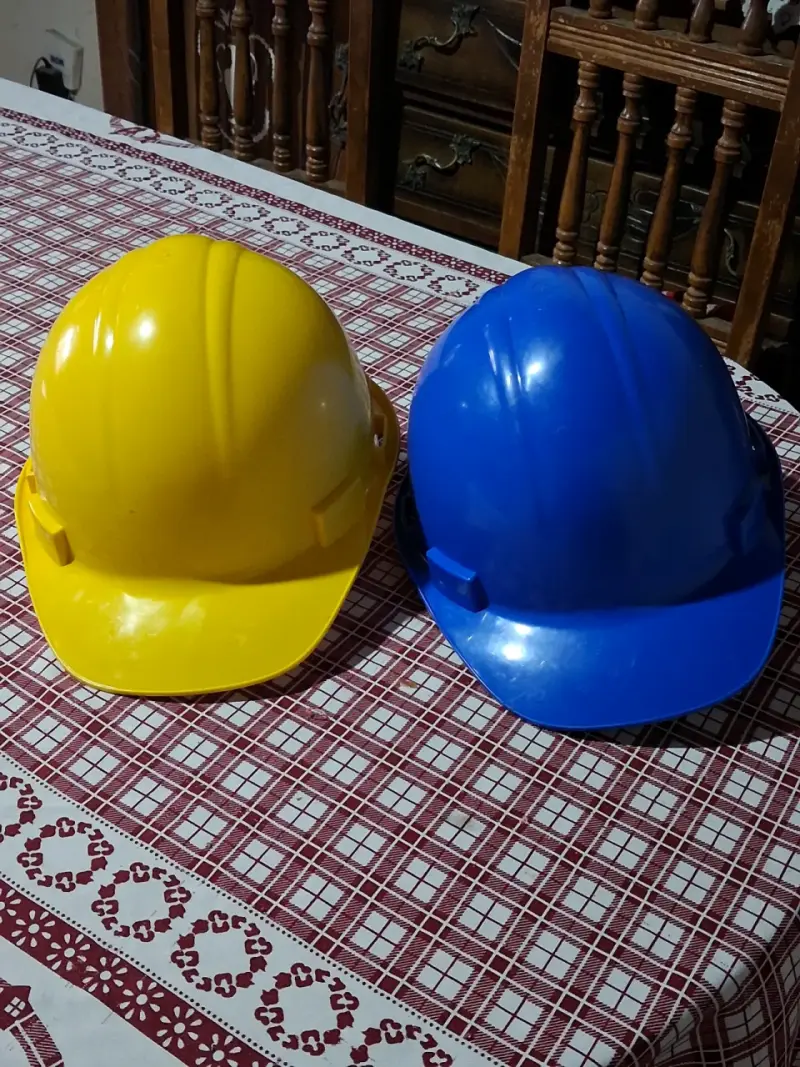Cascos de seguridad amarillo y azul para construcción - 3