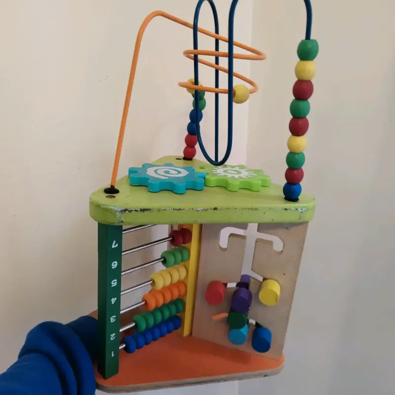 Cubo de actividades de madera para niños - 1