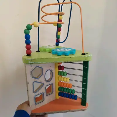 Cubo de actividades de madera para niños - miniatura 2