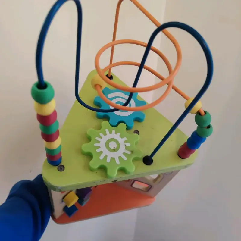 Cubo de actividades de madera para niños - 4