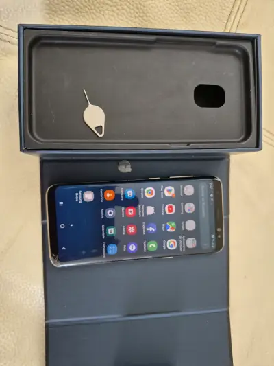 Samsung Galaxy S8 Maple Gold en buen estado - miniatura 2