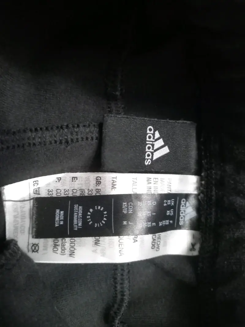 Falda deportiva negra Adidas con pliegues - 3
