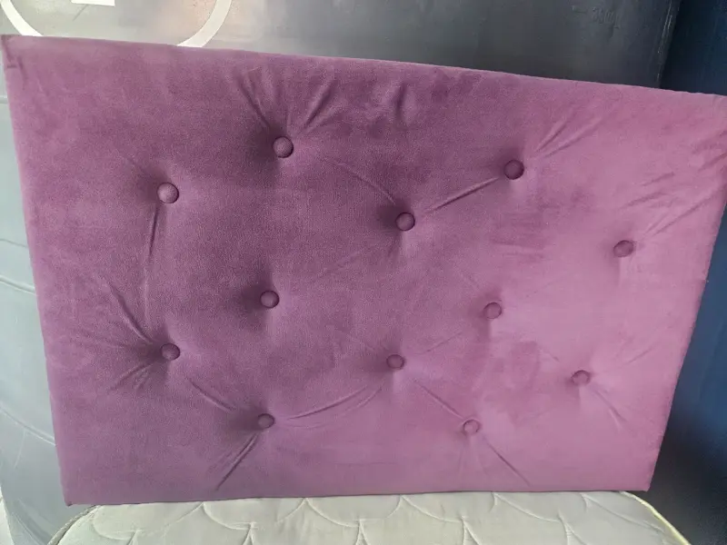 Cama individual con colchón y respaldo morado - 2