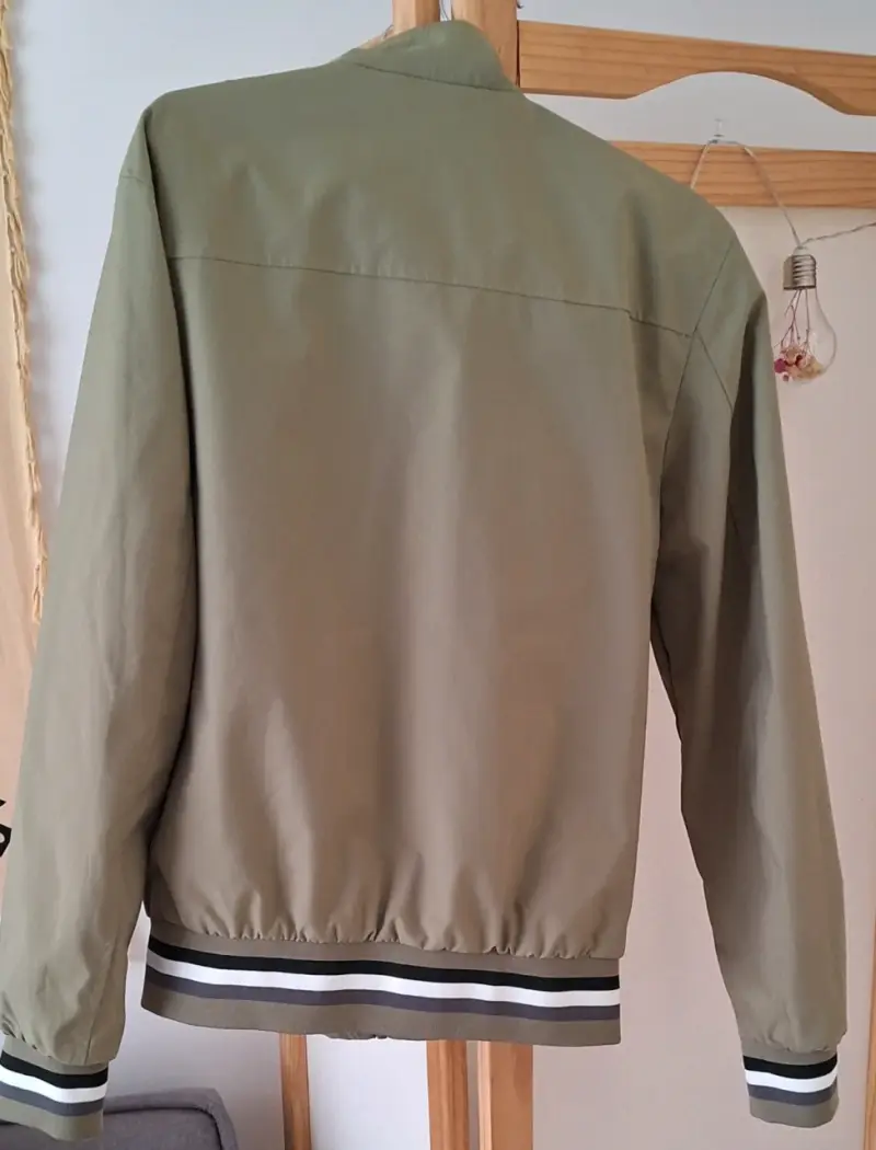 Chaqueta verde oliva para hombre con cierre - 2