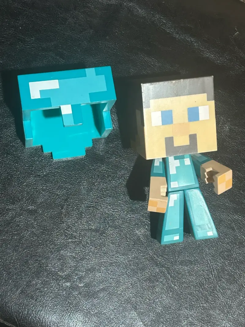 Minecraft Steve con armadura - 2