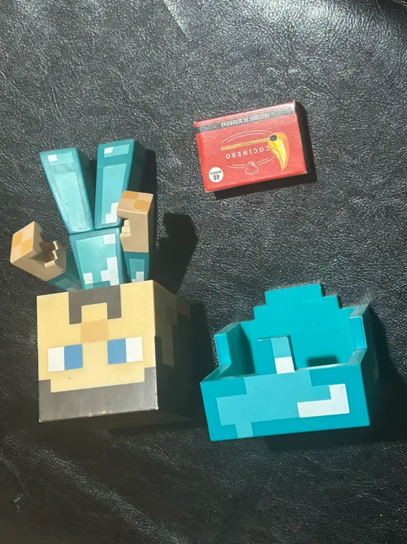 Minecraft Steve con armadura - 3