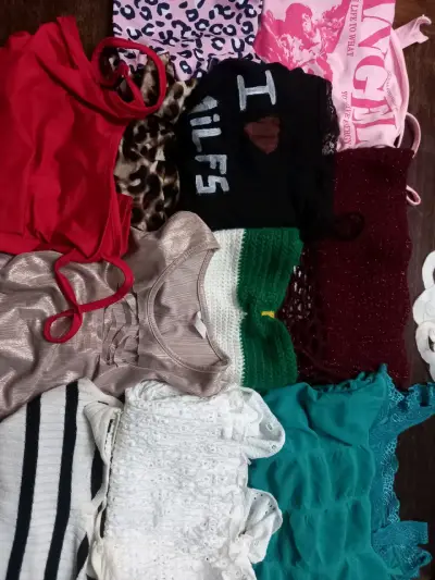 Lote de poleras para mujer en varios estilos - miniatura 2
