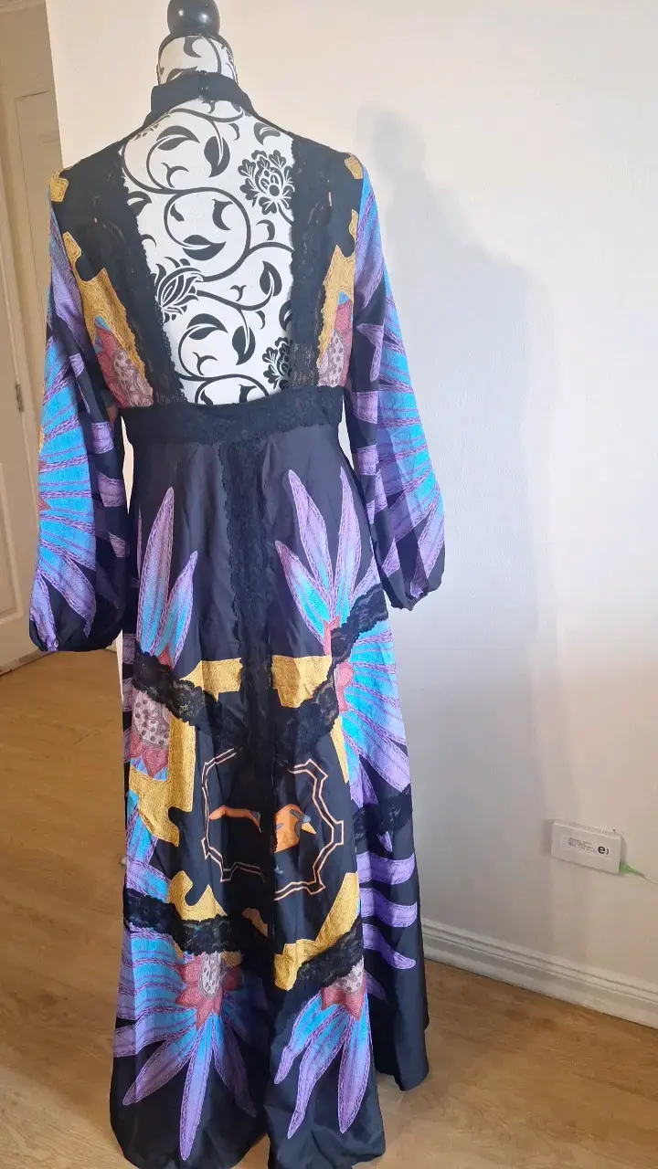 Vestido largo estampado con encaje floral - 3