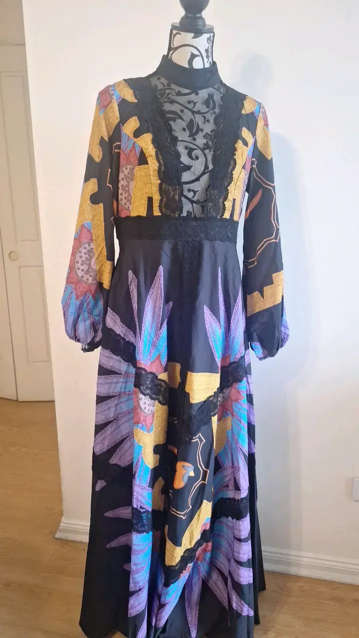 Vestido largo estampado con encaje floral - 6