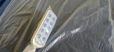Cama clínica eléctrica Livelia con barandas ajustables - miniatura 4