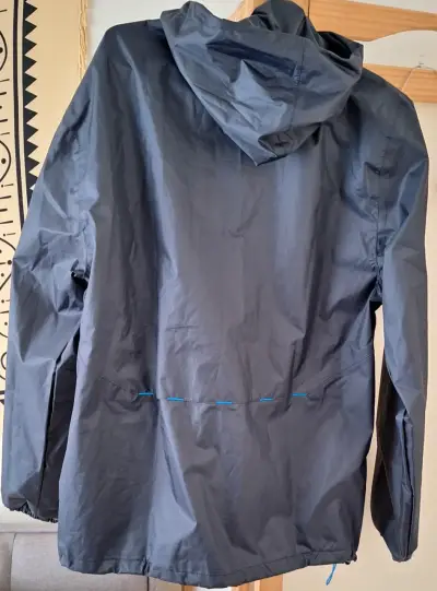 Chaqueta impermeable Quechua azul para hombre - miniatura 2