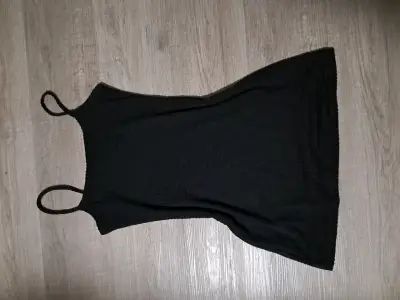 Vestido negro sin mangas para mujer - miniatura 1