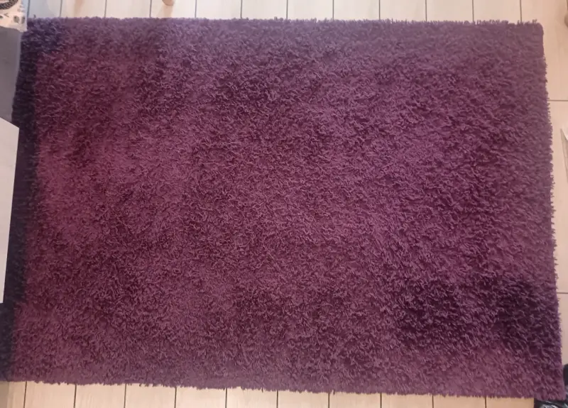 Alfombra shaggy morada suave