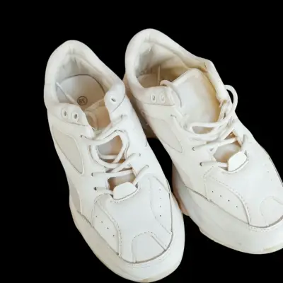 Zapatillas  Unisex #39 (horma chica) - miniatura 1
