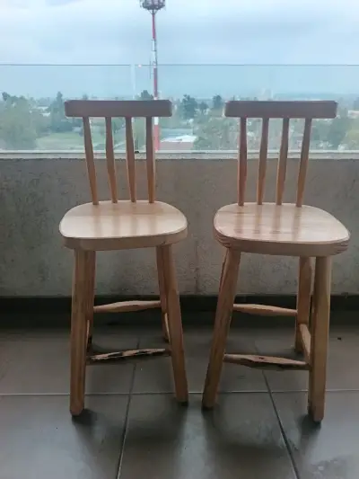 Par de sillas de madera estilo rústico - miniatura 2